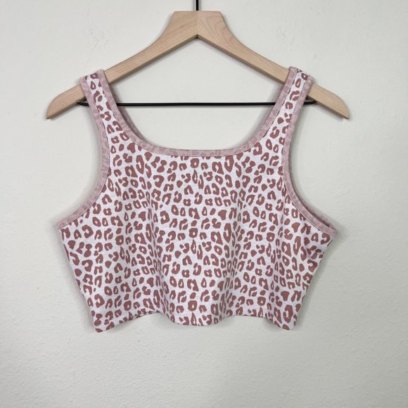 SHEIN Tops - FREE Shein Women's Cheetah Pink Sports Bra Tank Size Large Workout Comfy Yoga